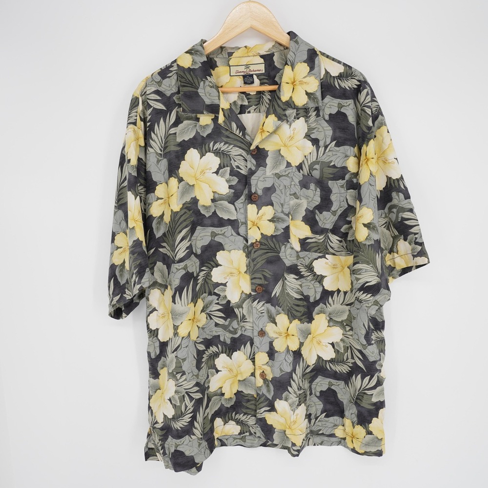 Tommy Bahama Shirt Mens XL Silk Floral Short Sleeve Button Up Casual Hawaiian